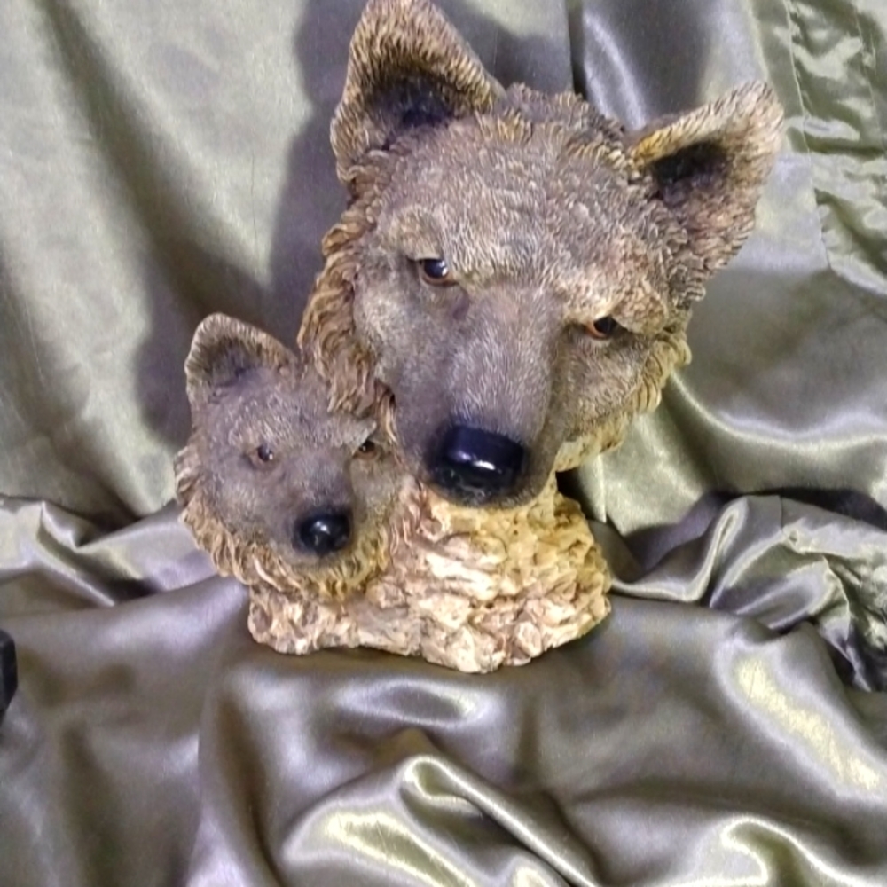 Wolf busts